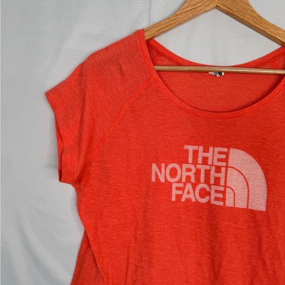 The North Face Women's Coral Short Sleeve Tee - Picture 2 of 11